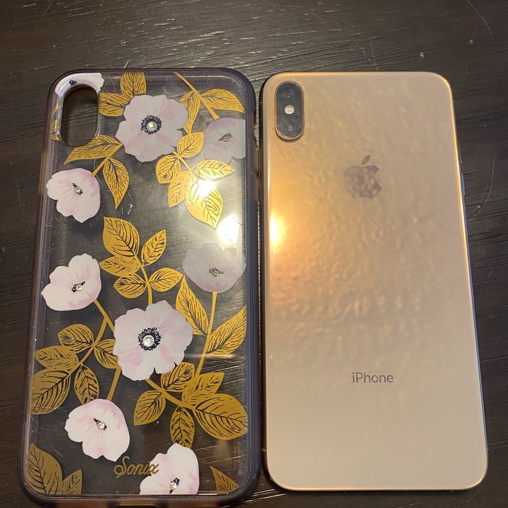iPhone  XS MAX  iPhone wiped clean. Att carrier